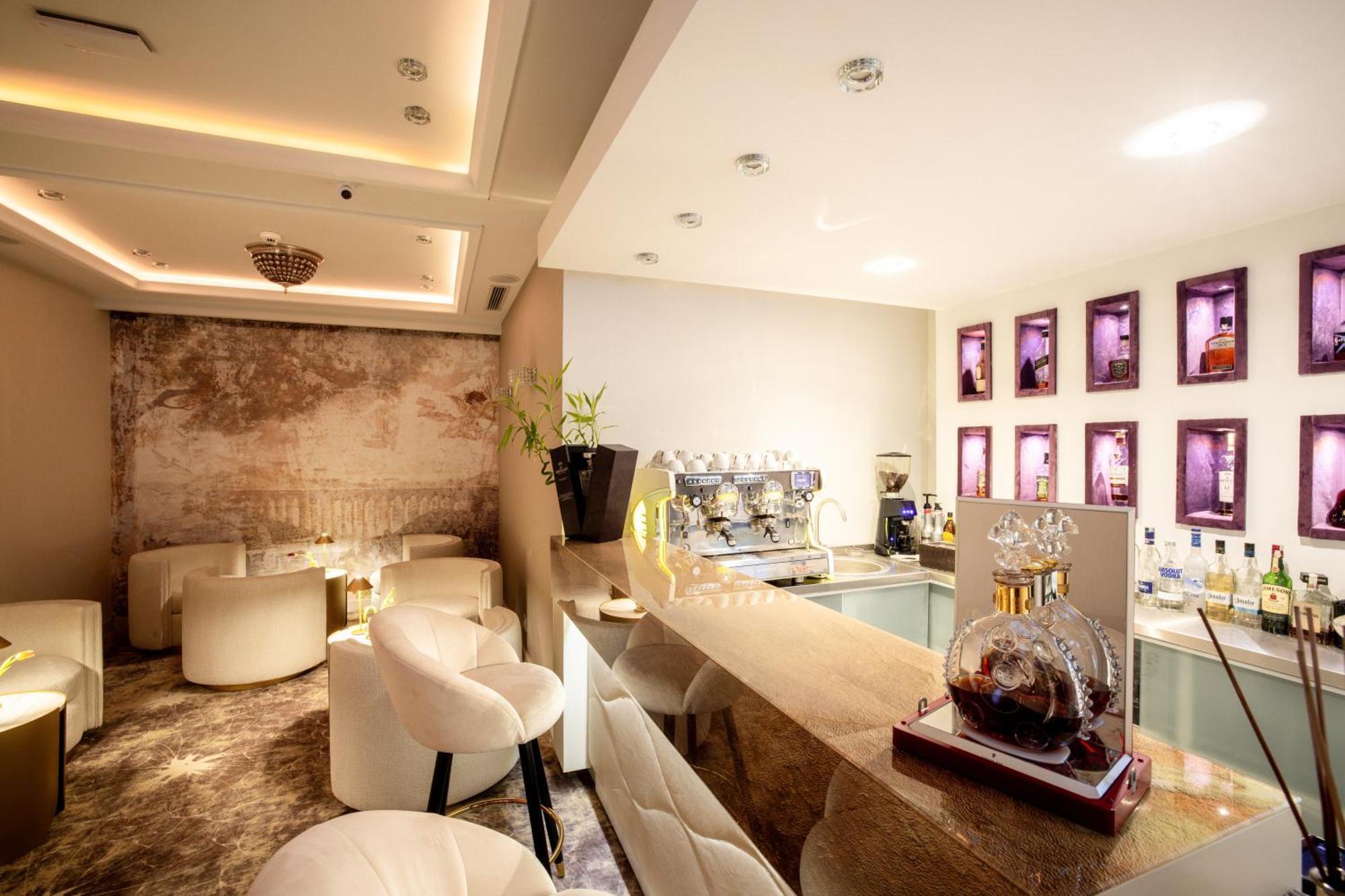 Tresor Le Palais Timisoara, Curio Collection By Hilton 酒店