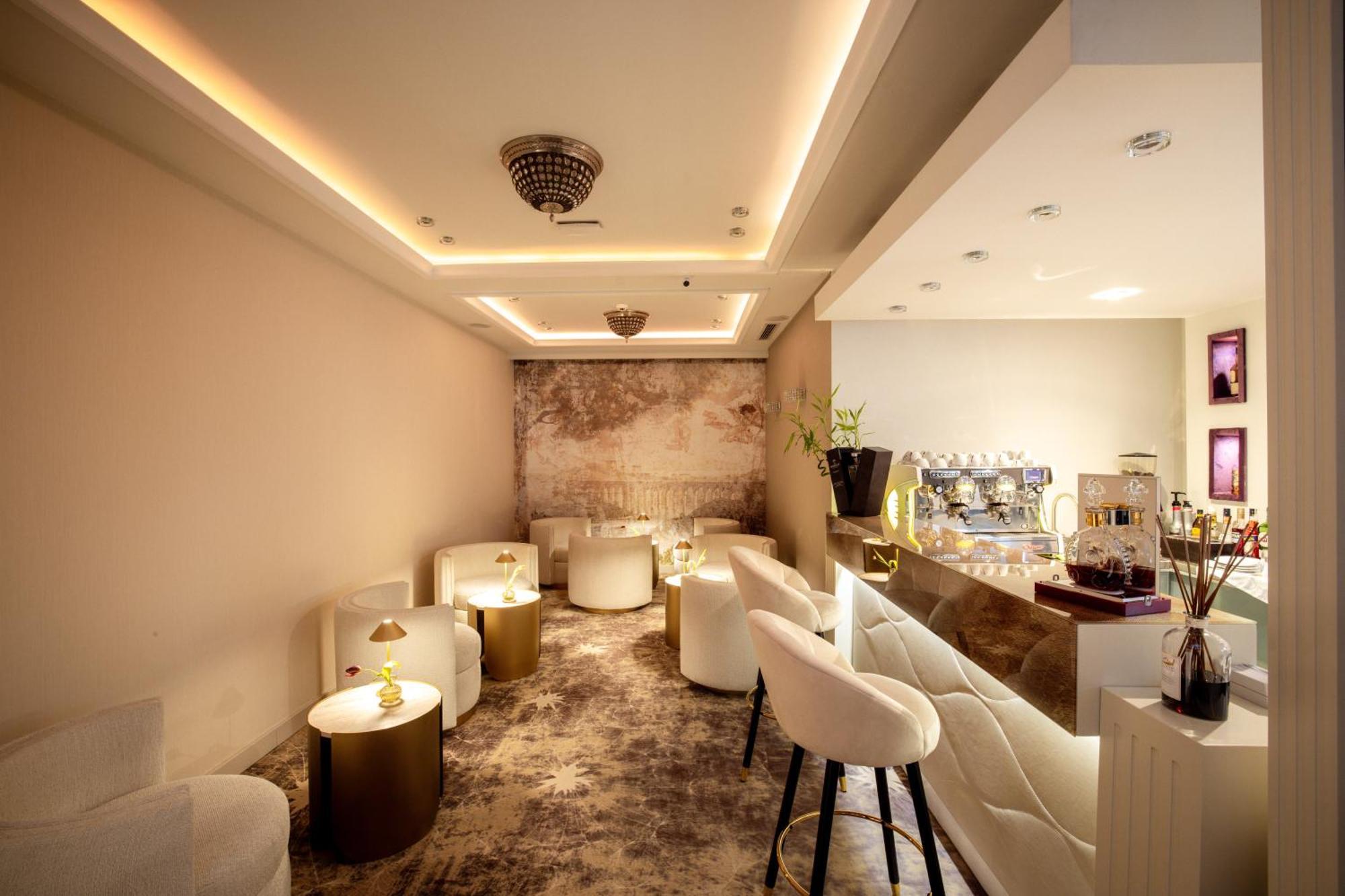 Tresor Le Palais Timisoara, Curio Collection By Hilton 酒店 5*